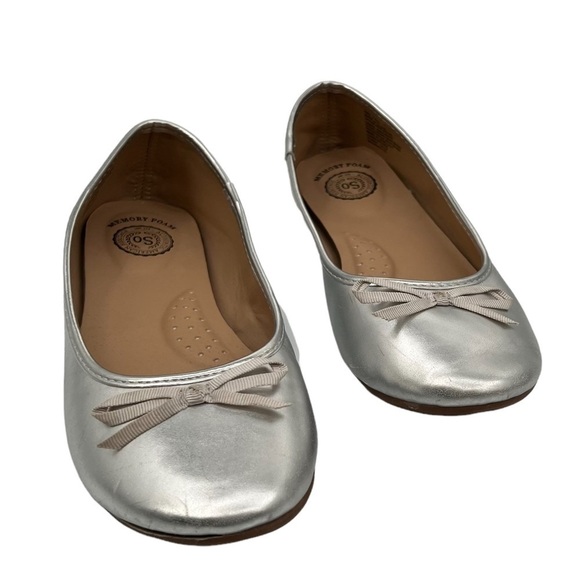 SO Silver Memory Foam Slip On Ballet Flats Size 4 Girl's - Picture 1 of 9